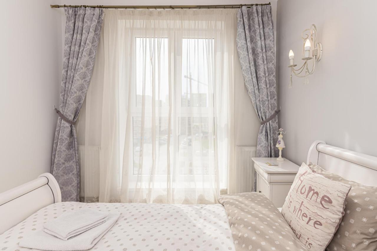 Apartament Belles Roses Brasov Appartement Buitenkant foto